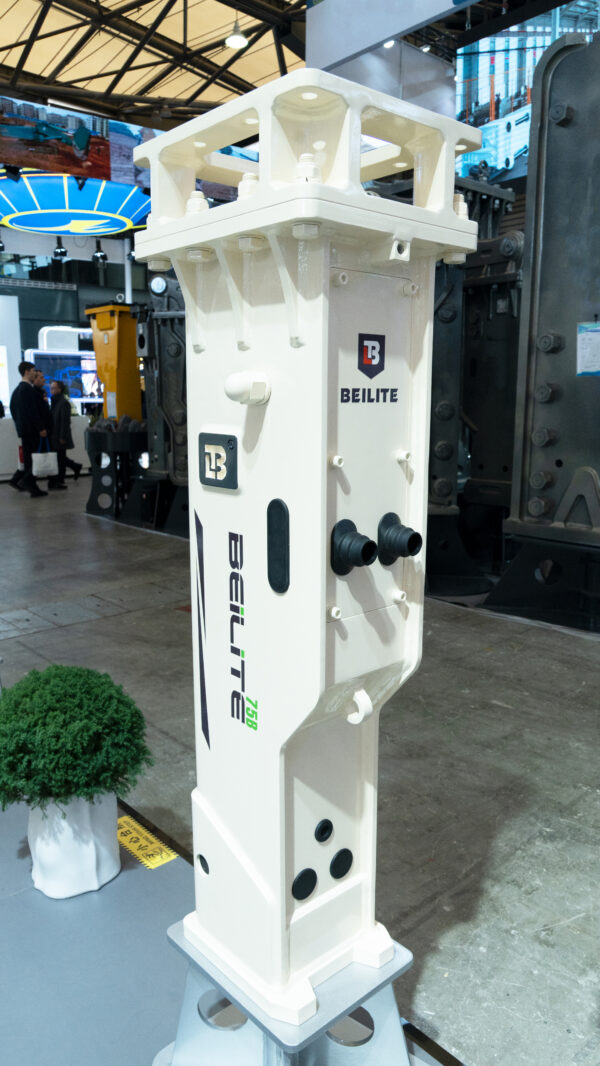 MARTILLO HIDRAULICO BLTB75